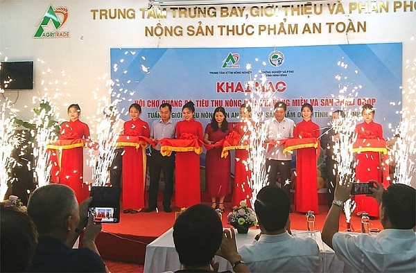 Đẩy mạnh tiêu thụ nông đặc sản vùng miền và sản phẩm OCOP tại Hà Nội