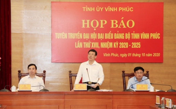 Ông Lê Duy Thành, Phó Chủ tịch Thường trực UBND tỉnh Vĩnh Phúc chủ trì đại hội