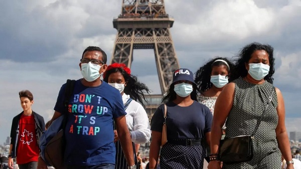 Dịch bệnh Covid-19 đang tăng tốc rất nhanh ở Paris. Ảnh: AFP