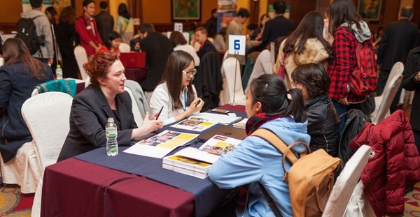 Hà Nội công bố danh sách 957 trung tâm tư vấn du học đã được cấp phép