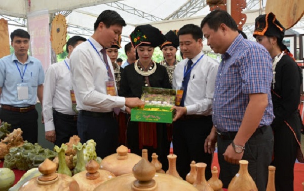 Yên Bái: Tập trung vốn cho hạ tầng thương mại tại huyện Văn Yên