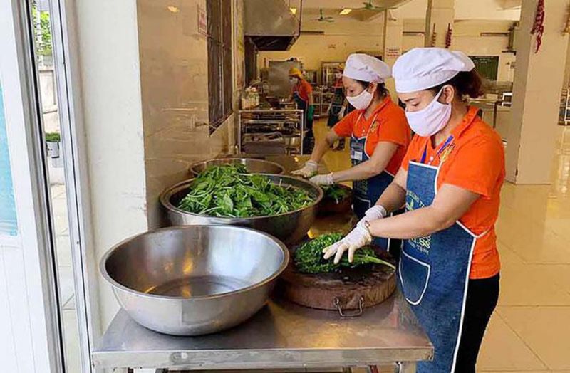 Hà Nội: Đảm bảo chất lượng bữa ăn bán trú cho học sinh