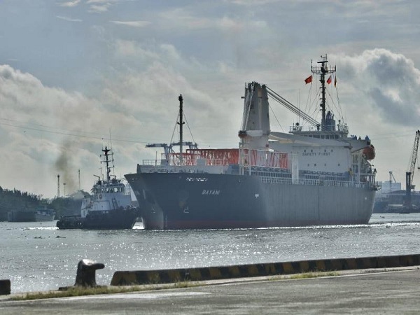 TP.HCM: Đoàn tàu metro số 1 vừa cập cảng Khánh Hội