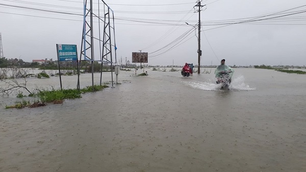 Mưa lũ khiến hơn 1.000 ngôi nhà bị ngập ở Tỉnh Thừa Thiên - Huế