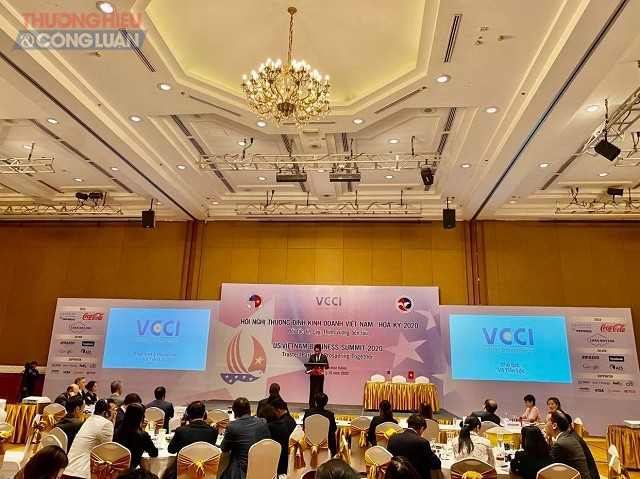 Chủ tịch Phòng Thương mại và Công nghiệp Việt Nam – TS Vũ Tiến Lộc phát biểu tại hội nghị