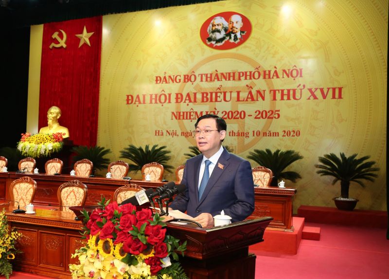 Ủy viên Bộ Chính trị, Bí thư Thành ủy Hà Nội Vương Đình Huệ phát biểu tại phiên trù bị Đại hội Đảng bộ Thành phố Hà Nội nhiệm kỳ 2020-2025. Ảnh: VGP/Gia Huy