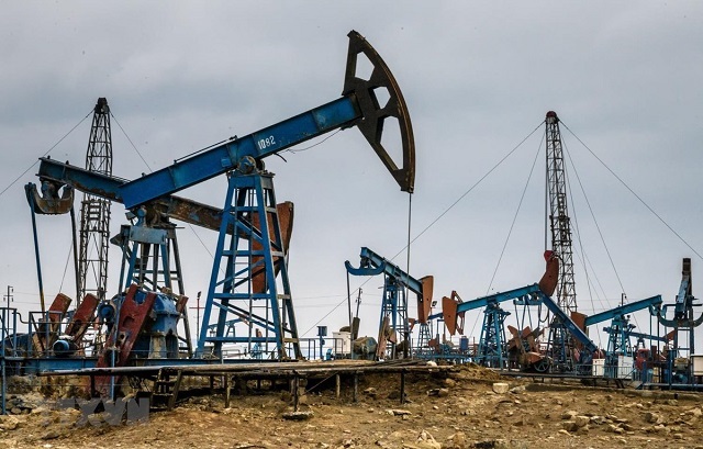 Giá xăng dầu hôm nay 12/10: Bão Delta tàn phá Vịnh Mexico, giá dầu tăng phiên đầu tuần