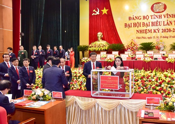 Vĩnh Phúc: Ủng hộ 5 tỉ đồng giúp các tỉnh miền Trung khắc phục lũ bão