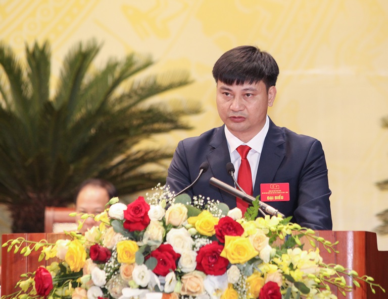 đồng chí Nguyễn Trung Hải, Ủy viên BTV, Chủ nhiệm UBKT Tỉnh ủy, Trưởng Ban thẩm tra tư cách đại biểu đã báo cáo kết quả thẩm tra tư các đại biểu dự đại hội.