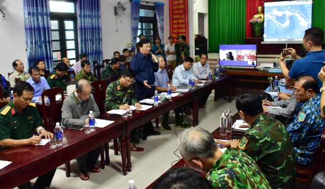 PTT Trịnh Đình Dũng họp bàn phương án cứu nạn với Ban chỉ huy tìm kiếm cứu nạn tỉnh TT Huế