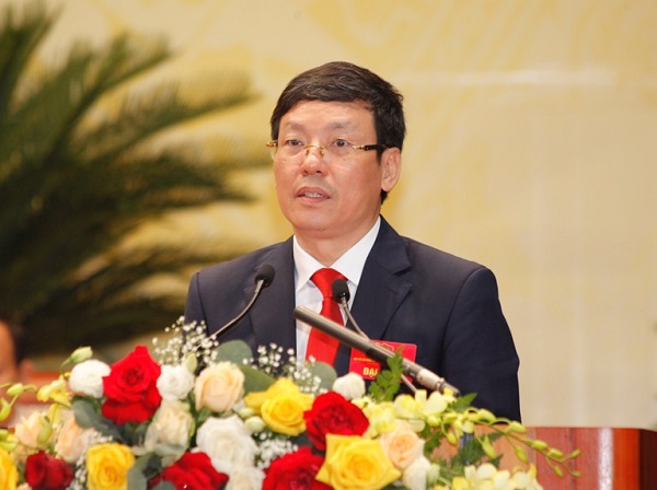 Phó Bí thư Tỉnh ủy, Phó Chủ tịch Thường trực UBND tỉnh Lê Duy Thành điều hành thảo luận tại Đại hội