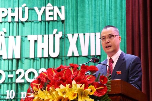 Phạm Đại Dương phát biểu ý kiến tại Đại hội.