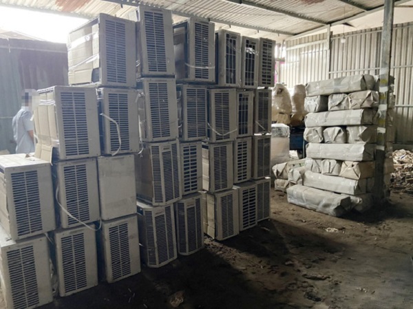 Phát hiện 3 ô tô tải vận chuyển hơn 1.000 mặt hàng điện lạnh đã qua sử dụng từ Campuchia về TP.HCM tiêu thụ