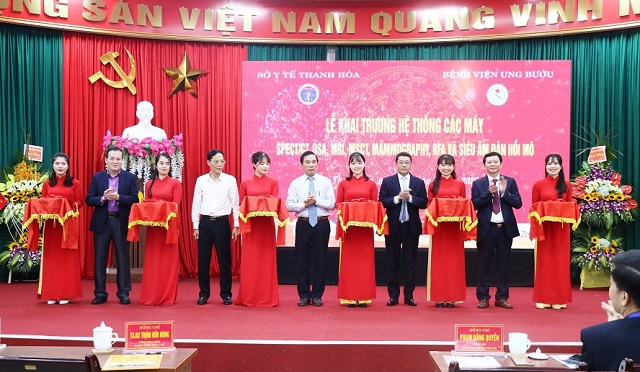 Bệnh viện Ung bướu tỉnh Thanh Hóa khai trương hệ thống trang thiết bị y tế hiện đại