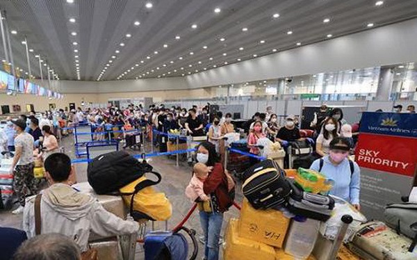 Đưa 370 công dân Việt Nam từ Nga về nước an toàn