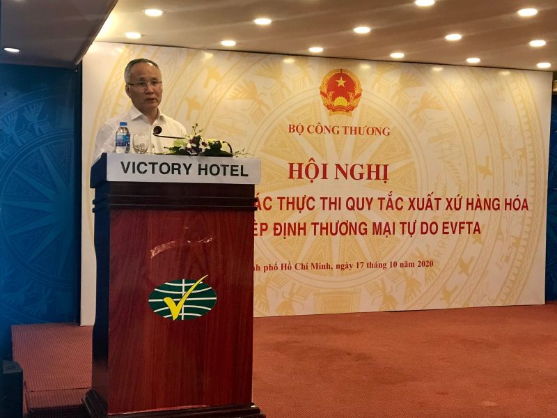 Thứ trưởng Bộ Công Thương Trần Quốc Khánh phát biểu tại hội nghị