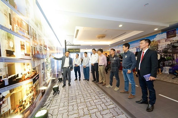 Nhà đầu tư, người dân địa phương quan tâm và bày tỏ niềm phấn khởi khi dự án hiện diện tại thành phố Thái Bình.