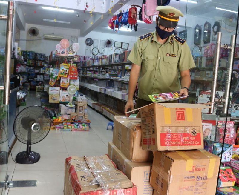 Đẩy mạnh chống hàng lậu, hàng giả trong những tháng cuối năm