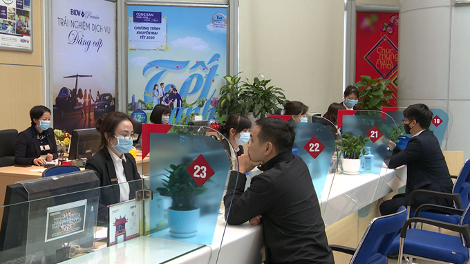 Yêu cầu tổ chức tín dụng xem xét miễn giảm lãi vay cho khách hàng chịu ảnh hưởng mưa lũ