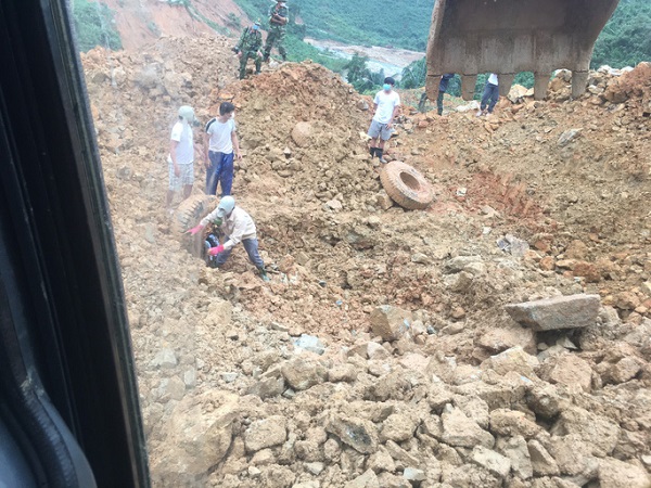 Tạm dừng tìm kiếm công nhân mất tích ở Rào Trăng 3