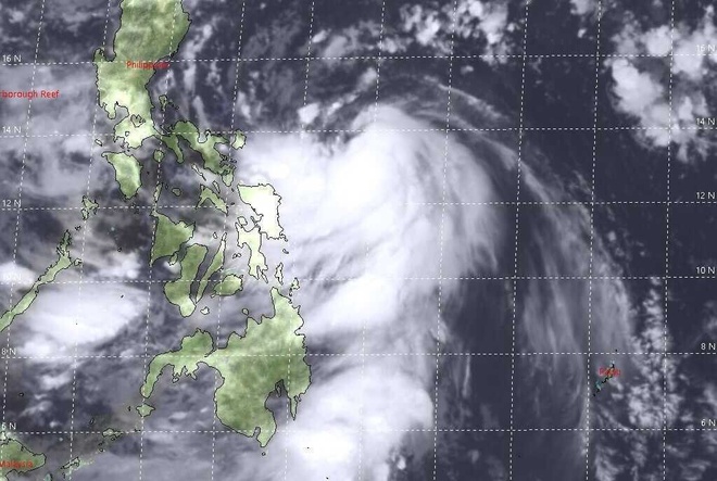 Sơ tán gần 1,3 triệu dân của 7 tỉnh ven biển miền Trung