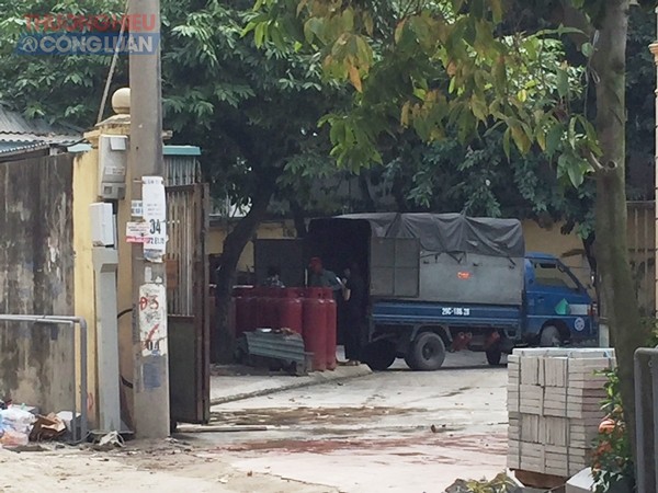 Nguy cơ cháy nổ tiềm ẩn từ những cơ sở sang chiết gas tại xã Bát Tràng