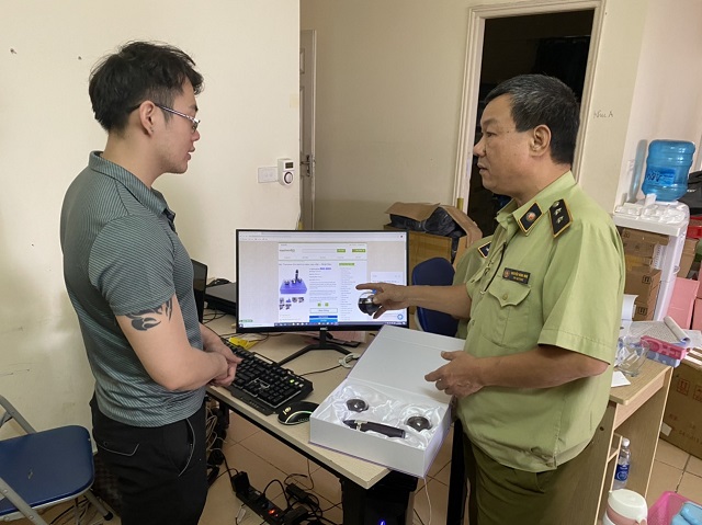 Ngang nhiên bán mỹ phẩm giả thương hiệu Transino trên website đã thông báo với Bộ Công Thương