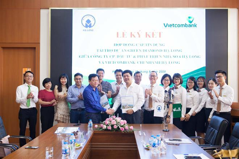 Lễ ký kết Hợp đồng tài trợ dự án Green Diamond giữa Vietcombank Hạ Long và Chủ đầu tư Handico6 Hạ Long.
