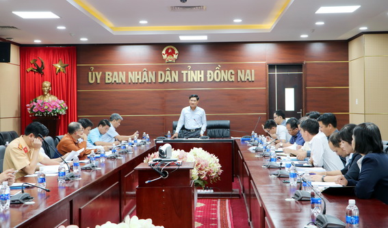 Ông Trần Văn Vĩnh - Phó chủ tịch UBND tỉnh Đồng Nai phát biểu tại buổi làm việc.