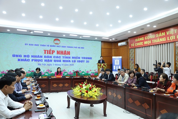Chương trình tiếp nhận ủng hộ của nhân dân Thành phố Hà Nội đối với các tỉnh miền Trung khắc phục hậu quả mưa lũ