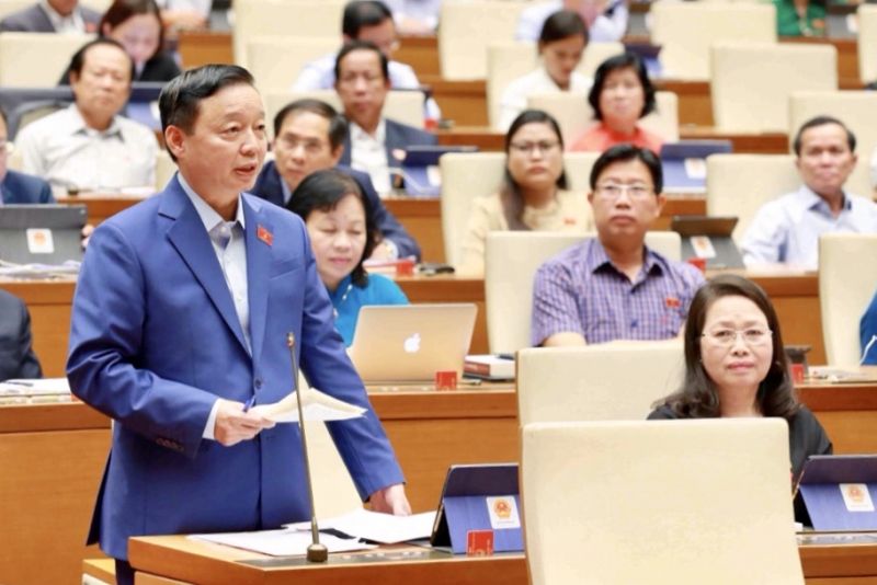 Bộ trưởng Bộ TN&MT Trần Hồng Hà phát biểu tại phiên thảo luận
