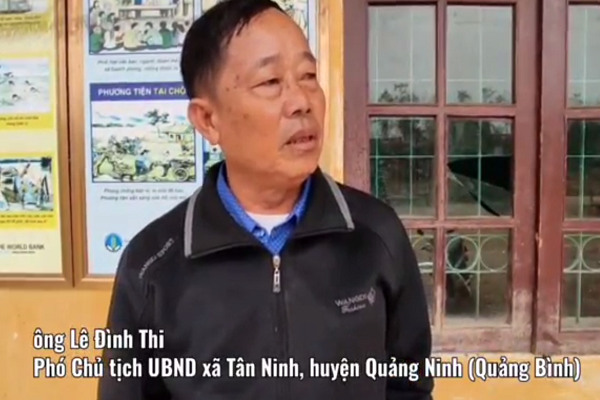 Phó Chủ tịch UBND xã Tân Ninh, ông Lê Đình Thi cho biết, người dân xã này gặp rất nhiều khó khăn sau đợt lũ lịch sử vừa qua