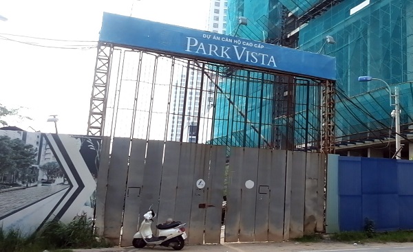 Dự án nhà ở tái định cư kết hợp kinh doanh tại số 11B đường Nguyễn Hữu Thọ, huyện Nhà Bè (tên thương mại là Park Vista) (Ảnh: Hoàng Dương)