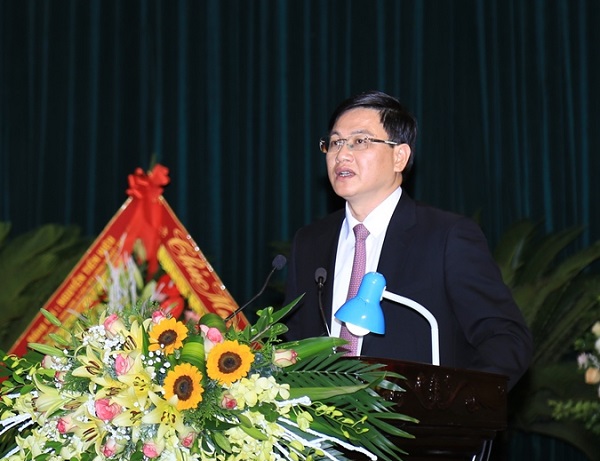 Đồng chí Mai Xuân Liêm Phó Chủ tịch UBND tỉnh phát biểu tại đại hội.