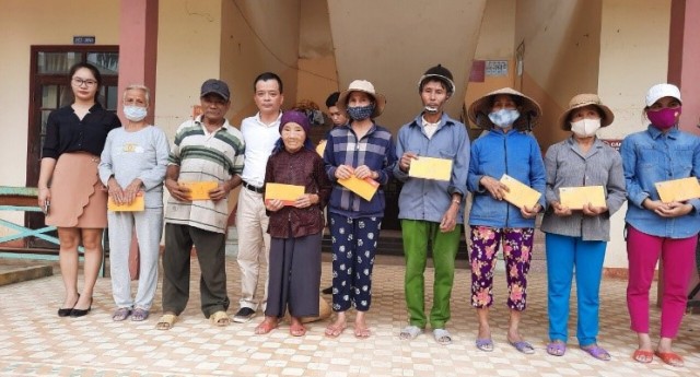 Bảo hiểm PVI ủng hộ vùng lũ lụt miền Trung hơn 1,3 tỉ đồng