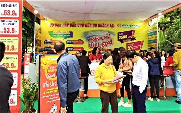 Hà Nội: Tổ chức chương trình giảm giá đặc biệt tại siêu thị, trung tâm thương mại