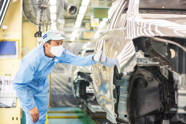 Công ty ô tô Toyota Việt Nam liên tục tiến hành đầu tư và mở rộng sản xuất nhằm nâng cao sản lượng, đảm bảo chất lượng cho sản phẩm và đáp ứng nhu cầu của thị trường.
