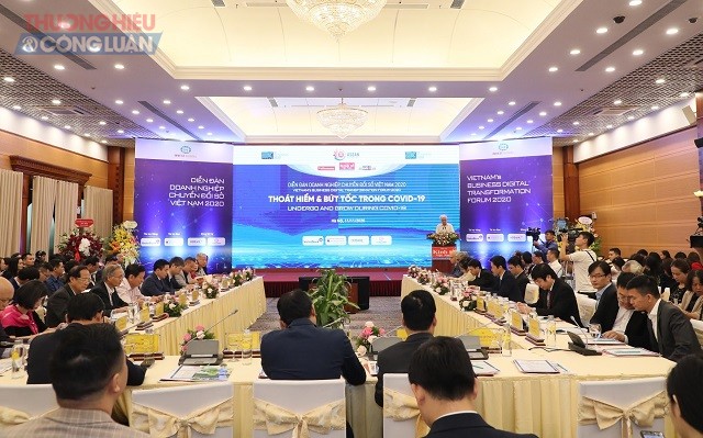 Toàn cảnh Diễn đàn Doanh nghiệp chuyển đổi số Việt Nam 2020 do Tạp chí Kinh tế Việt Nam - VnEconomy tổ chức