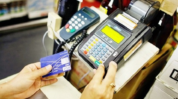 TPHCM: Nhiều nơi chưa chấp nhận thực hiện thanh toán không dùng tiền mặt