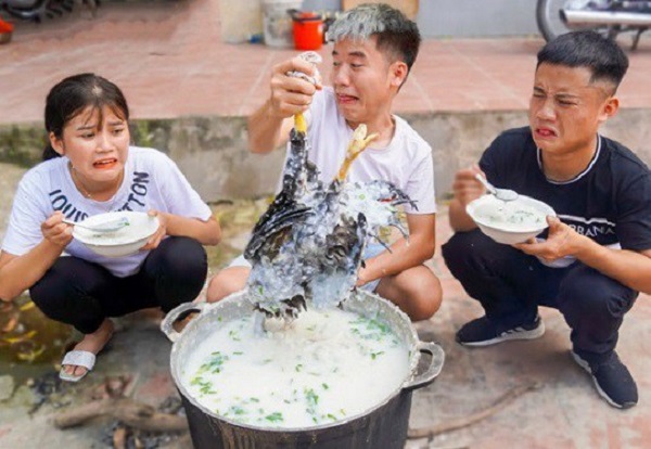 Yêu cầu Google gỡ bỏ, chặn tiền quảng cáo đối với kênh Youtube đăng video nhảm nhí, giật gân