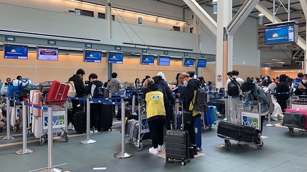 Cảnh báo tình trạng lừa đảo bán vé máy bay đưa công dân Việt Nam về nước