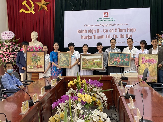 Kiến tạo “không gian tranh” đầy sức sống tại các bệnh viện Việt Nam