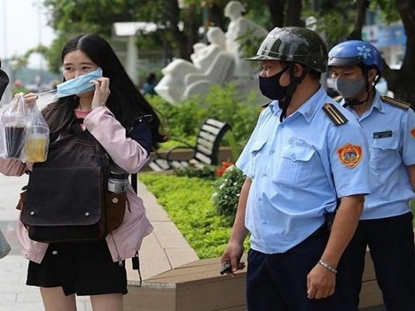 Hà Nội và TP.HCM: Không đeo khẩu trang bị phạt tới 3 triệu đồng