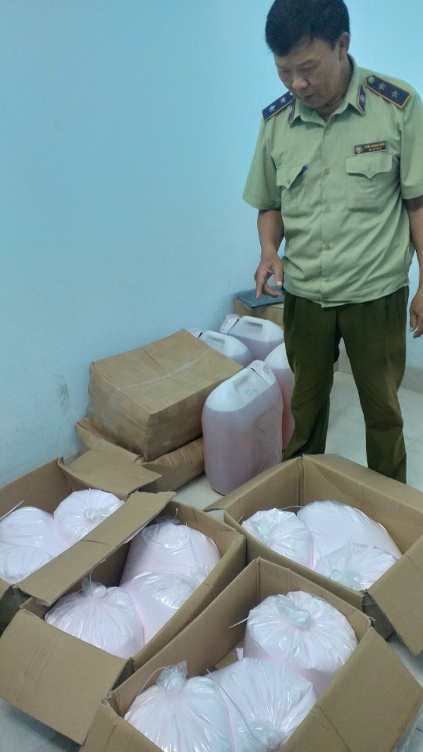 Tây Ninh: Thu giữ gần 300kg mỹ phẩm không nhãn mác, không rõ nguồn gốc xuất xứ