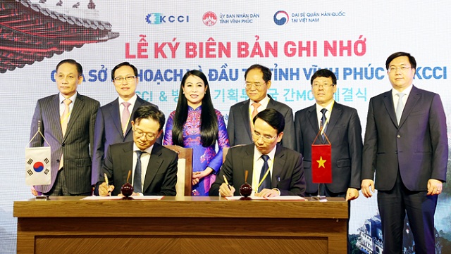 Lễ ký biên bản ghi nhớ giữa Phòng Thương mại và Công nghiệp Hàn Quốc (KCCI) và Sở Kế hoạch và Đầu tư tỉnh Vĩnh Phúc