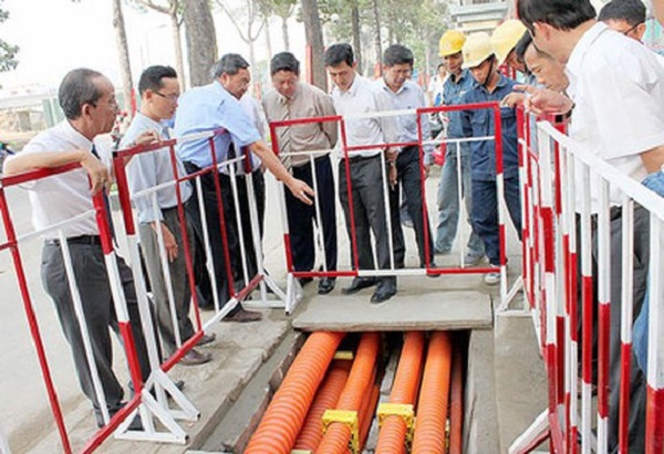 TPHCM: Tạm ngưng cấp phép xây dựng các công trình viễn thông trên địa bàn