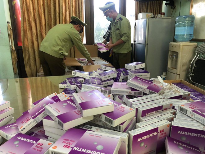 Hà Nội: Phát hiện hơn 130.000 hộp tân dược nghi nhập lậu