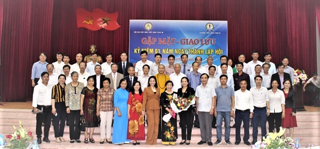 Trường THPT Giao Thủy B: Gặp mặt, giao lưu kỷ niệm một năm ngày thành lập Hội cựu học sinh