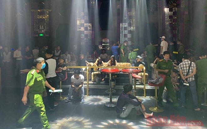 Bình Dương: Phát hiện 74 người dương tính với ma túy trong quán bar