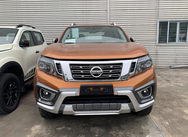 Nissan Navara giảm giá niêm yết gần 40 triệu đồng